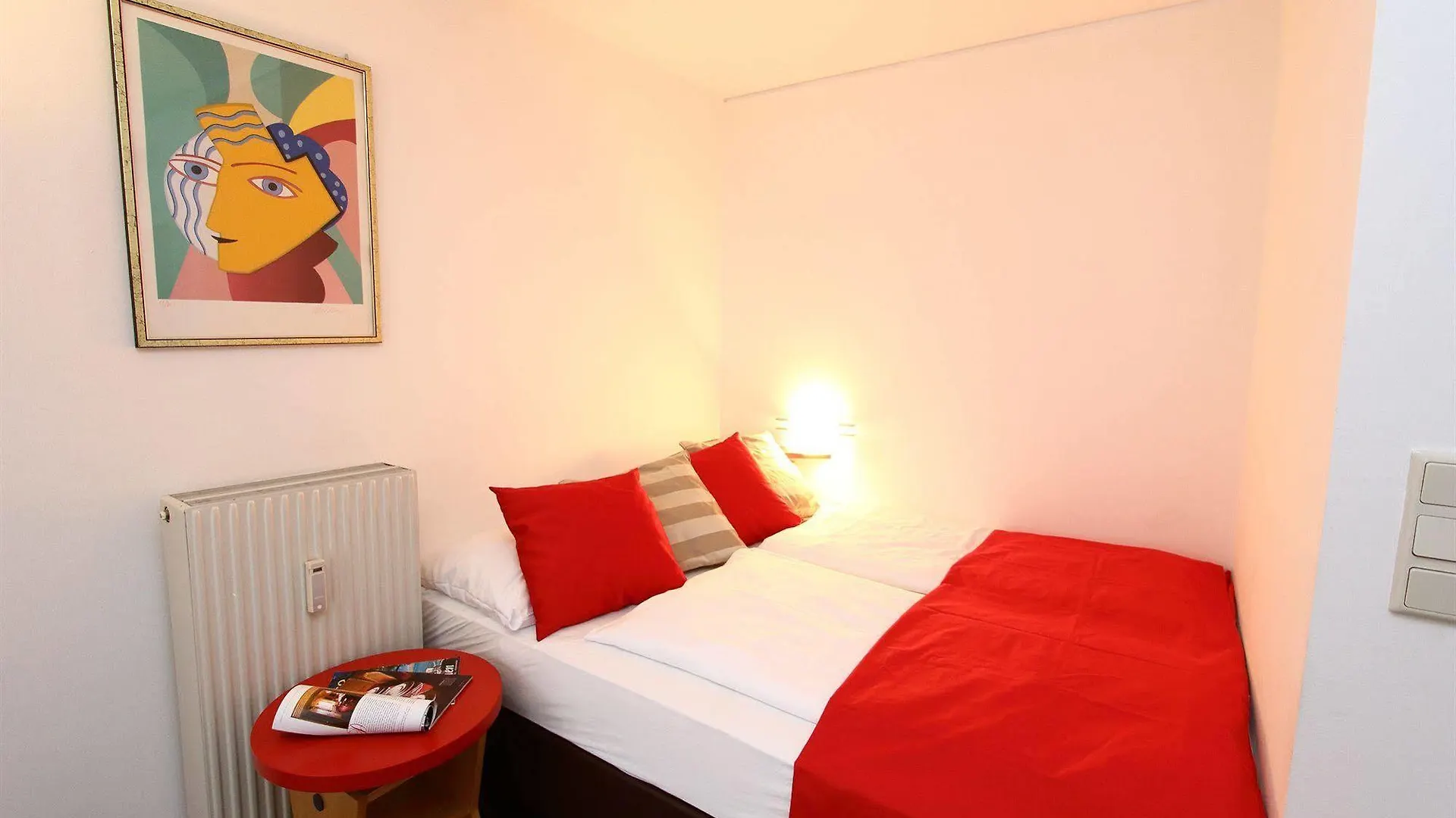 Checkvienna - Apartment Rentals Vienna 0*,  Austria